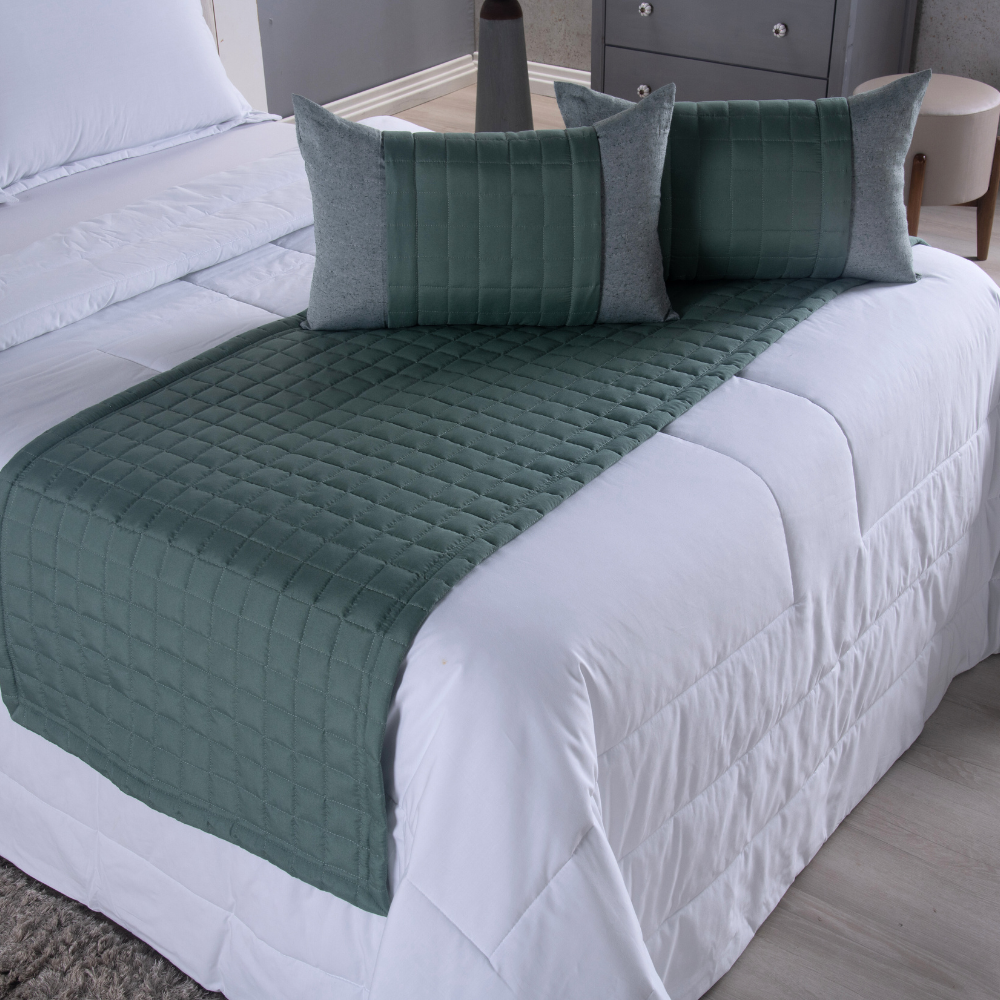 KIT PESEIRA DE CAMA COPACABANA 5 PEÇAS COM ALMOFADAS